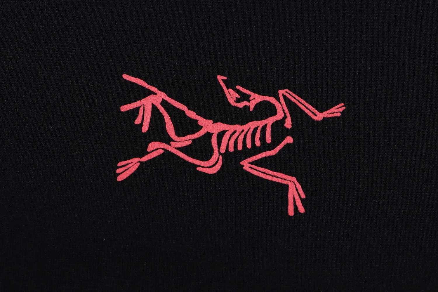 Arc’teryx ARC 23SS T 60 ， g 。 Breathable， ， ， 。 logo ， 。 ， 。 ， ， ， ， 。 Size:XS-L